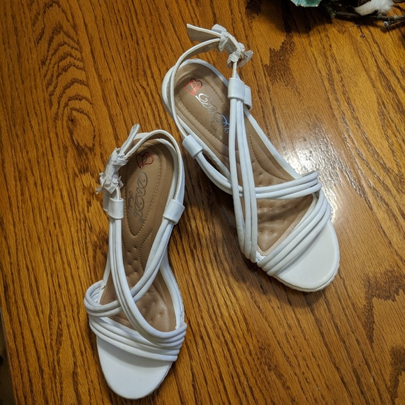 Brand New White Sandals - Picture 2 of 3